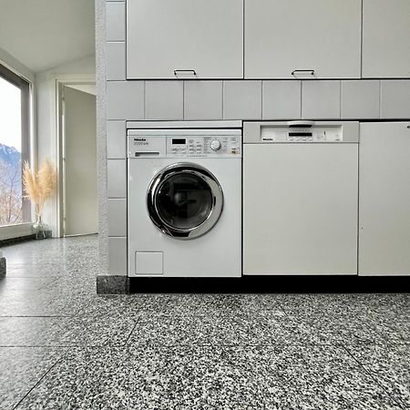 Wohnung Mit Grossartiger Seesicht Und Balkon Spiez Dış mekan fotoğraf